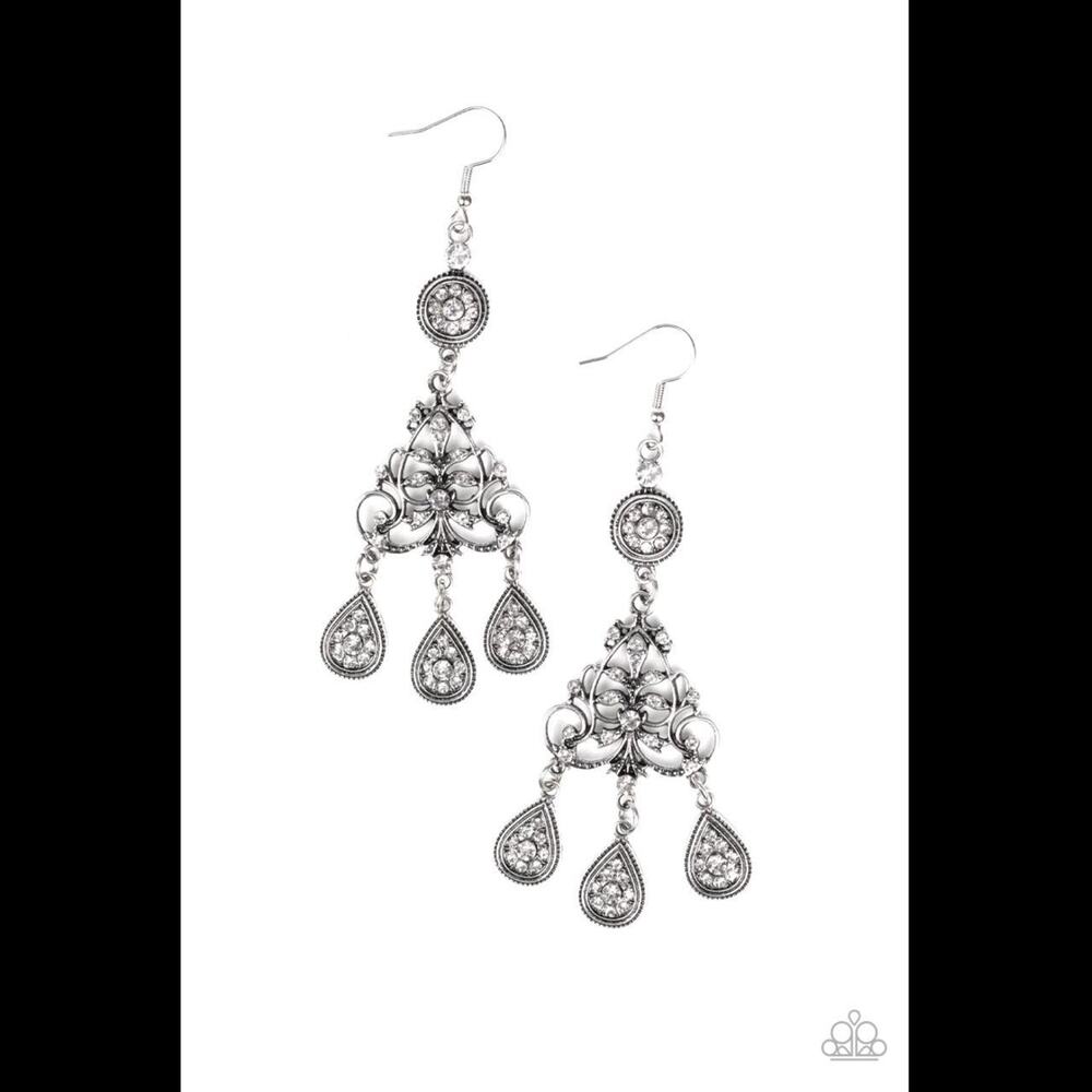 Paparazzi royal renovation earrings